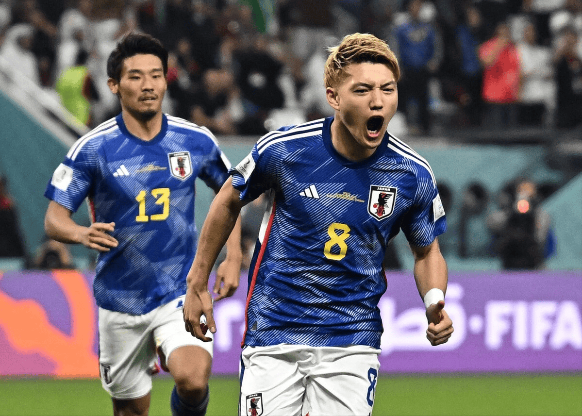 包含今晨世俱杯焦点战；日本国家队完成主帅复盘；态度坚定；心理建设被强调的词条