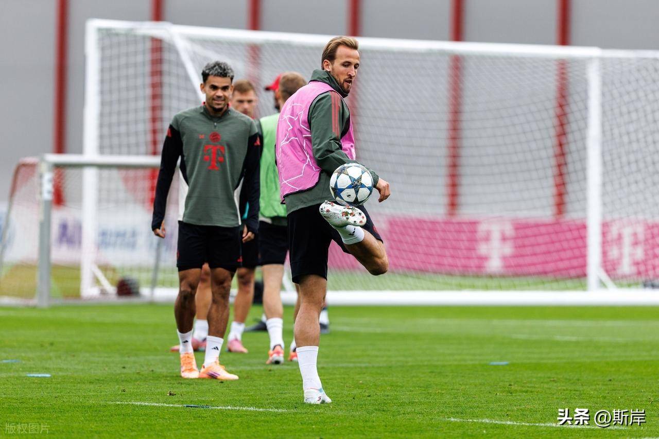 加时末段法兰克福调整名单以备德甲；远射贴柱环节打磨；信心回归；团队化学反应显著的简单介绍